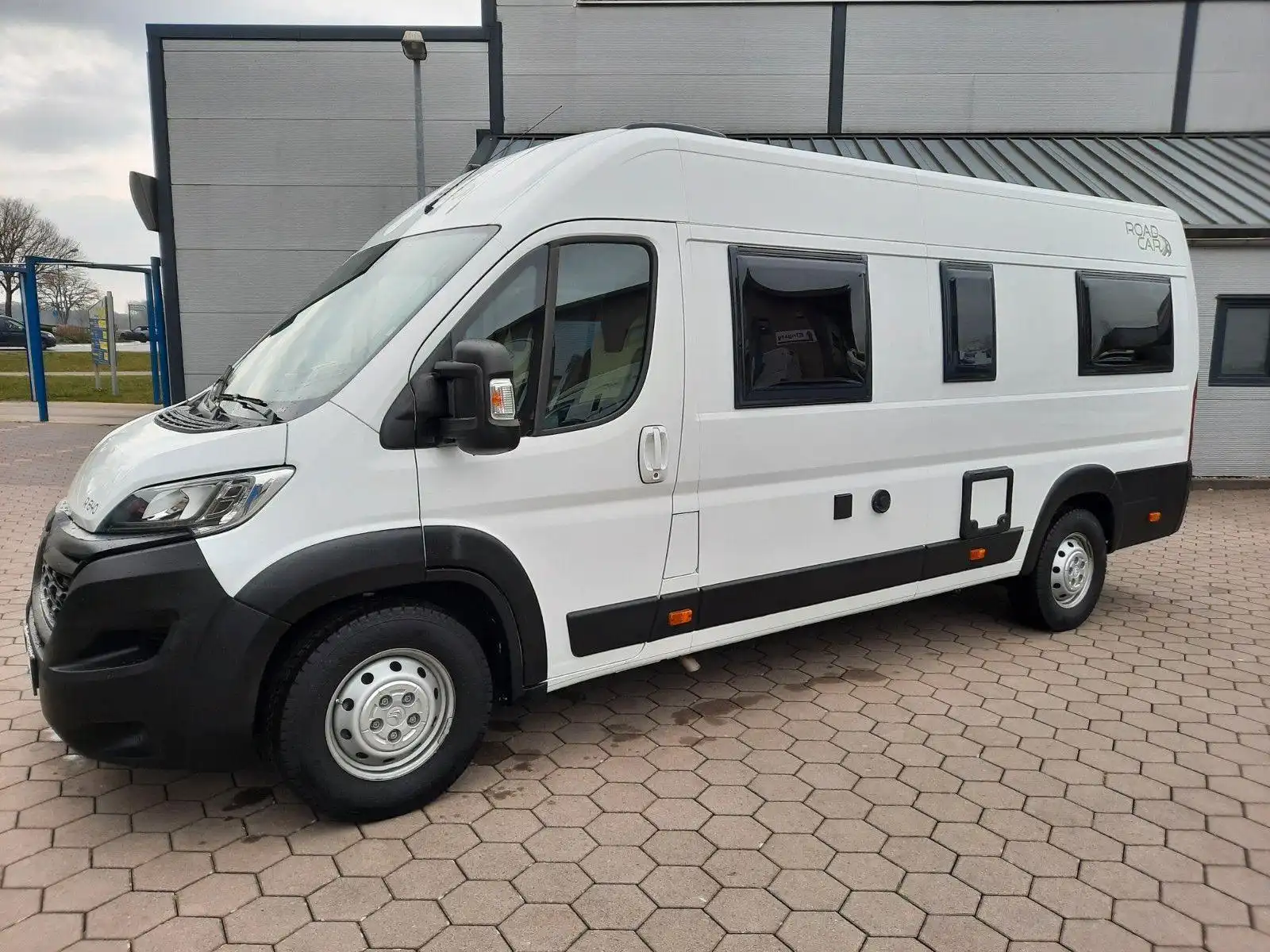 POESSL Roadcar R 640